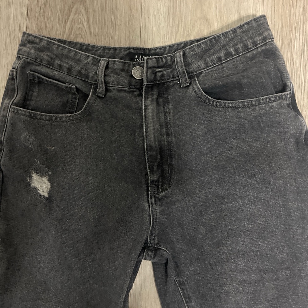 Slim Black Distressed Jeans with Vintage Look